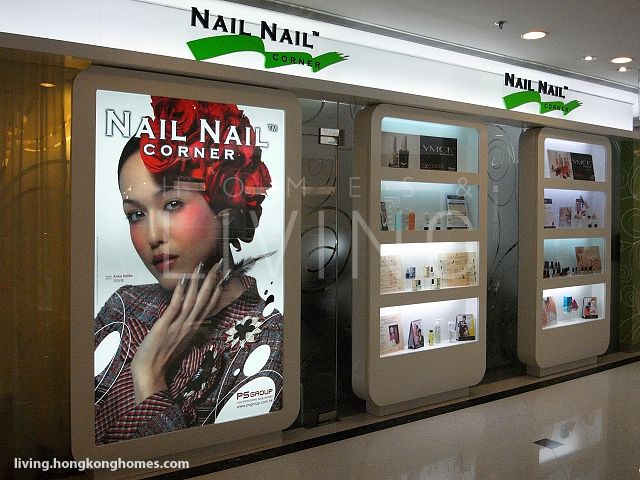 Nail Nail Corner